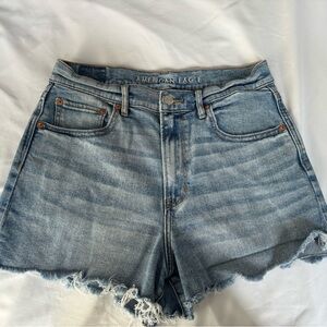 American Eagle size 8 denim highest rise 90s boyfriend stretch short